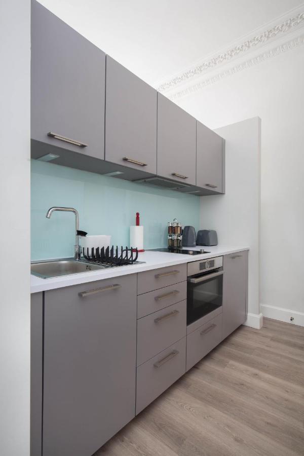 Modern Studio Apartment In Prime Central Location EDI Exteriér fotografie